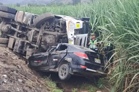 Choque entre volquete y colectivo deja cinco fallecidos.